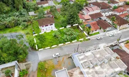 Terreno à venda na Rua Papa João XXIII, Iririú, Joinville