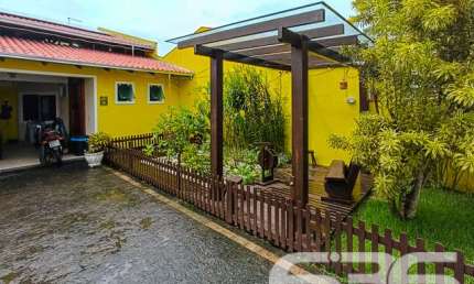 Casa com 3 quartos à venda na Rua Tuiuti, 33, Aventureiro, Joinville