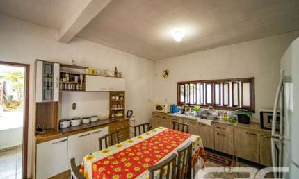 Casa com 5 quartos à venda na Valença, 176, Guanabara, Joinville