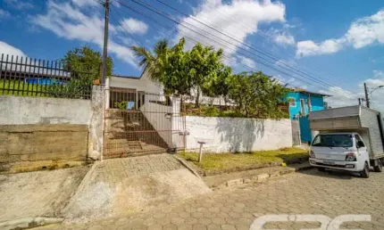 Casa com 5 quartos à venda na Valença, 176, Guanabara, Joinville