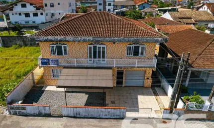 Casa com 7 quartos à venda na Rua Miosotes, 48, Fátima, Joinville