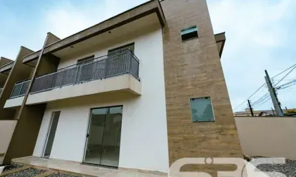Casa com 2 quartos à venda na Rua Tuiuti, 177, Aventureiro, Joinville