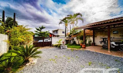 Casa com 2 quartos à venda na Rua dos Mecânicos, 319, Paranaguamirim, Joinville