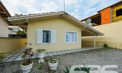 Casa com 2 quartos à venda na Nereu Ramos, Salinas, Balneário Barra do Sul