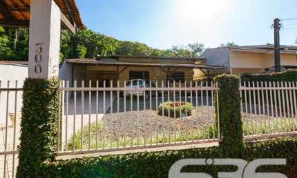 Casa com 3 quartos à venda na Rua Quinze de Novembro, 300, Vila Nova, Joinville