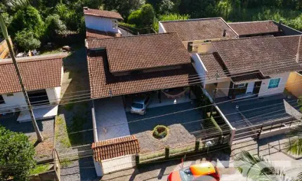 Casa com 3 quartos à venda na Rua Quinze de Novembro, 300, Vila Nova, Joinville