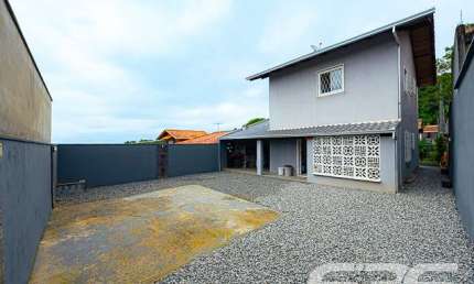 Casa com 3 quartos à venda na Rua dos Mecânicos, 525, Paranaguamirim, Joinville