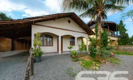 Casa com 3 quartos à venda na Rua Quinze de Novembro, 69, Glória, Joinville