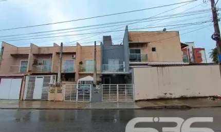Casa com 2 quartos à venda na Avenida Paulo Schroeder, 153, Petrópolis, Joinville
