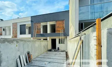 Casa com 3 quartos à venda na Rua Papa João XXIII, 1149, Iririú, Joinville