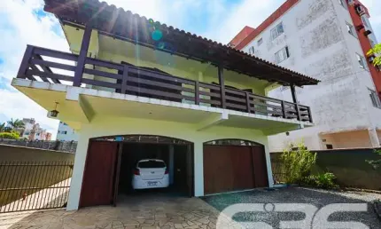 Casa com 4 quartos à venda na Rua Almirante Jaceguay, 386, Costa e Silva, Joinville