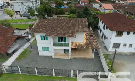 Casa com 4 quartos à venda na Rua Tenente Antônio João, Bom Retiro, Joinville