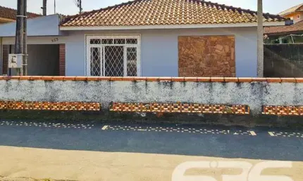 Casa com 3 quartos à venda na Rua dos Mecânicos, 353, Paranaguamirim, Joinville