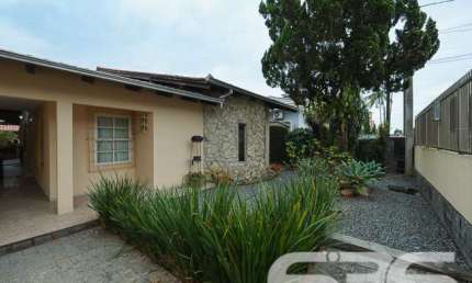 Casa com 3 quartos à venda na Valença, 415, Guanabara, Joinville