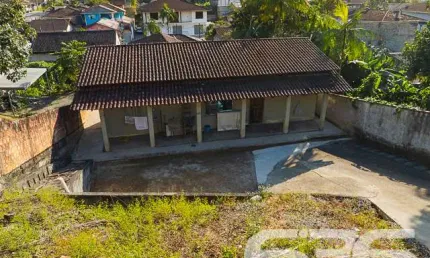 Casa com 1 quarto à venda na Rua Minas Gerais, 171, Nova Brasília, Joinville