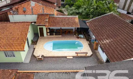 Casa com 3 quartos à venda na Rua Minas Gerais, 178, Nova Brasília, Joinville