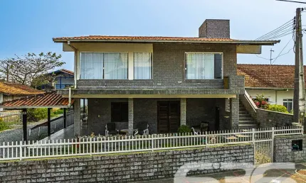 Casa com 7 quartos à venda na Amândio Cabral, 213, Centro, Balneário Barra do Sul
