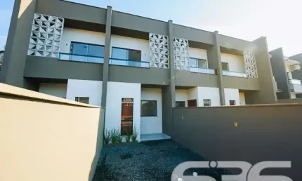 Casa com 2 quartos à venda na Rua Papa João XXIII, 157, Iririú, Joinville