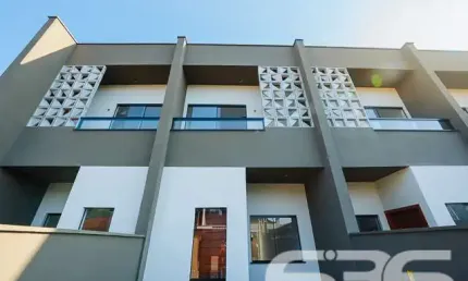 Casa com 2 quartos à venda na Rua Papa João XXIII, 157, Iririú, Joinville