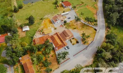 Chácara / sítio com 6 quartos à venda na Olávo Bilac, Pirabeiraba, Joinville