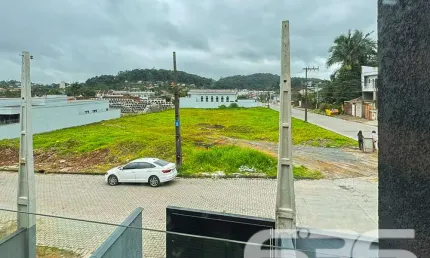 Casa com 2 quartos à venda na Avenida Paulo Schroeder, 1, Petrópolis, Joinville