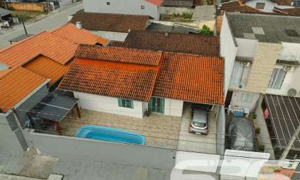 Casa com 3 quartos à venda na Benício Felipe Da Silva, 176, Adhemar Garcia, Joinville