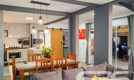 Casa com 4 quartos à venda na Rua Fátima, Jarivatuba, Joinville