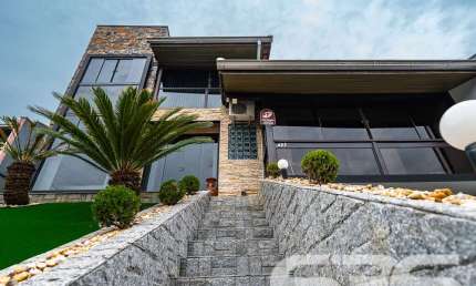 Casa com 5 quartos à venda na Rua Santa Catarina, 405, Santa Catarina, Joinville