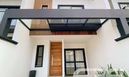 Casa com 3 quartos à venda na Rua Quinze de Novembro, Glória, Joinville