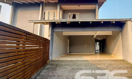 Casa com 4 quartos à venda na Voluntários Da Patria, 57, Itaum, Joinville