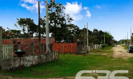 Casa com 2 quartos à venda na Rua Romênia, 276, Praia do Ervino, São Francisco do Sul