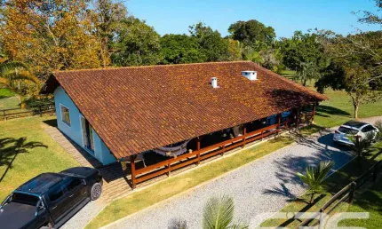 Chácara / sítio com 4 quartos à venda na Perequê, 6085, Pinheiros, Balneário Barra do Sul