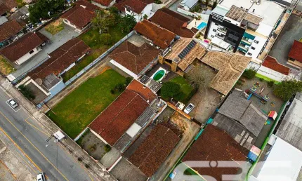 Terreno à venda na Rua Tenente Antônio João, 1617, Bom Retiro, Joinville