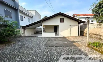 Casa com 3 quartos à venda na Rua Almirante Jaceguay, 153, Costa e Silva, Joinville