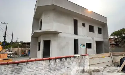 Casa com 3 quartos à venda na Rua Tuiuti, 1162, Aventureiro, Joinville