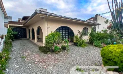 Casa com 3 quartos à venda na Valença, 305, Guanabara, Joinville