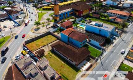 Casa com 6 quartos à venda na Rua Papa João XXIII, 180, Iririú, Joinville