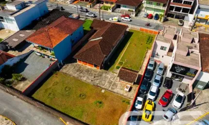Casa com 6 quartos à venda na Rua Papa João XXIII, 180, Iririú, Joinville