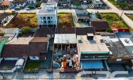 Casa com 3 quartos à venda na Rua Dilson Funaro, Ulysses Guimarães, Joinville