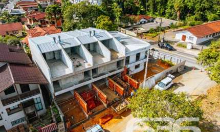 Casa com 3 quartos à venda na Rua Tenente Antônio João, 14, Bom Retiro, Joinville