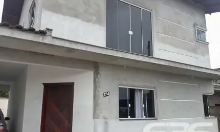 Casa com 3 quartos à venda na Rua dos Mecânicos, 374, Paranaguamirim, Joinville