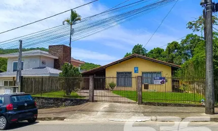 Casa com 3 quartos à venda na Rua Quinze de Novembro, 63, Glória, Joinville