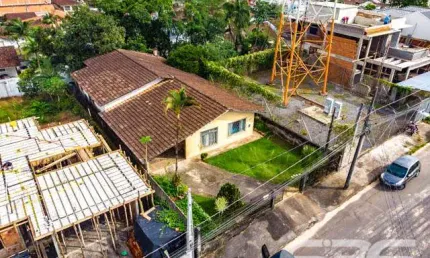 Casa com 3 quartos à venda na Rua Quinze de Novembro, 63, Glória, Joinville