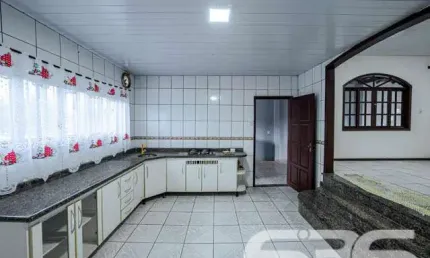 Casa com 3 quartos à venda na Rua Fátima, 252, Jarivatuba, Joinville