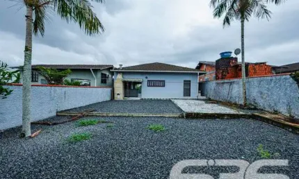 Casa com 3 quartos à venda na Rua Fátima, 252, Jarivatuba, Joinville