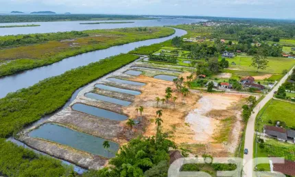 Terreno à venda na Perequê, 1370, Pinheiros, Balneário Barra do Sul