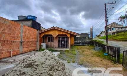 Casa com 2 quartos à venda na Rua Fátima, 76, Jarivatuba, Joinville