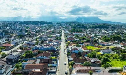 Casa com 3 quartos à venda na Rua Tenente Antônio João, 547, Bom Retiro, Joinville