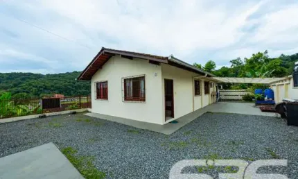 Casa com 4 quartos à venda na Albano Schimdt, 95, Boa Vista, Joinville