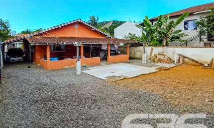 Casa com 4 quartos à venda na Rua Professor Eunaldo Verdi, 138, Jardim Sofia, Joinville